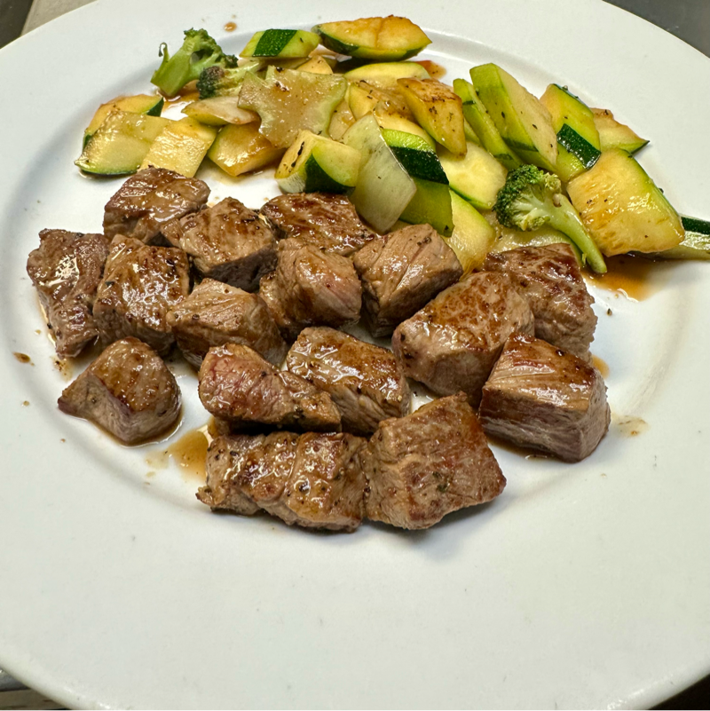 HD9. Filet Mignon (7.5 oz)  