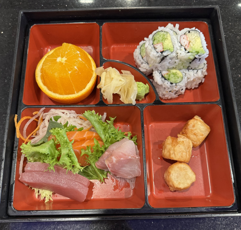 Sashimi Bento Lunch*
