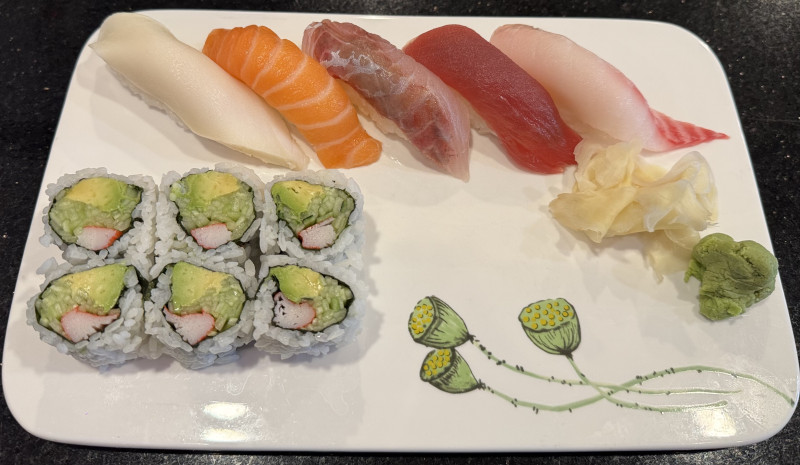 * Sushi Lunch