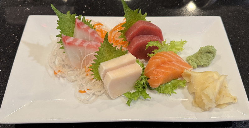 * Sashimi Lunch