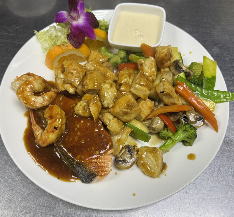 Chicken & Salmon HIbachi